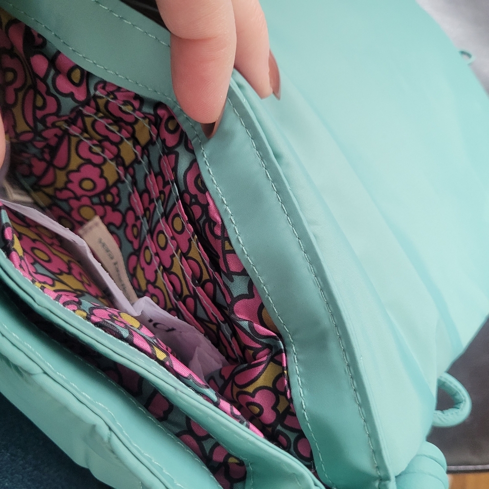 Vera Bradley Cross Body Aqua Blue Green Quilted Adjustable Strap NWT - Picture 6 of 9